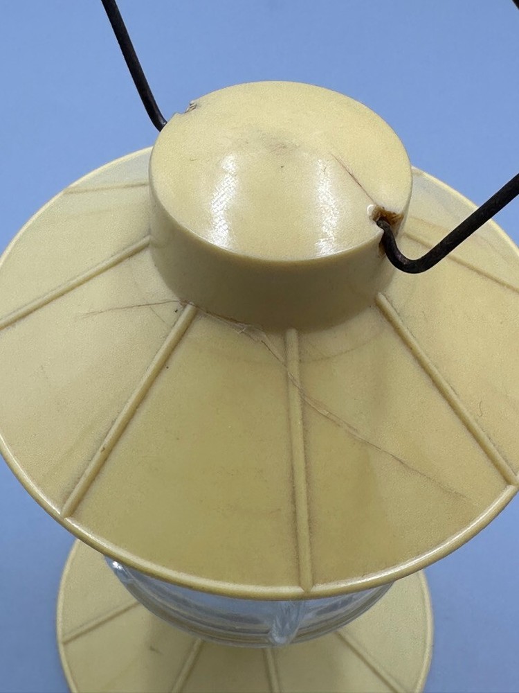 c 1950 Railroad LANTERN Yellow Plastic & GLASS CANDY CONTAINER Millstein A&E 448