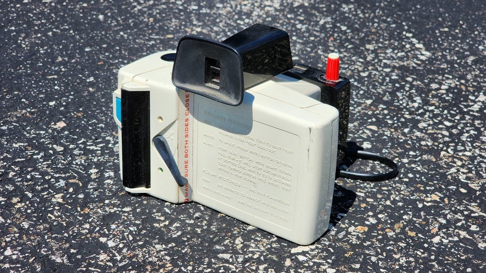 Polaroid Swinger Model 20 Land Camera (tested, works)