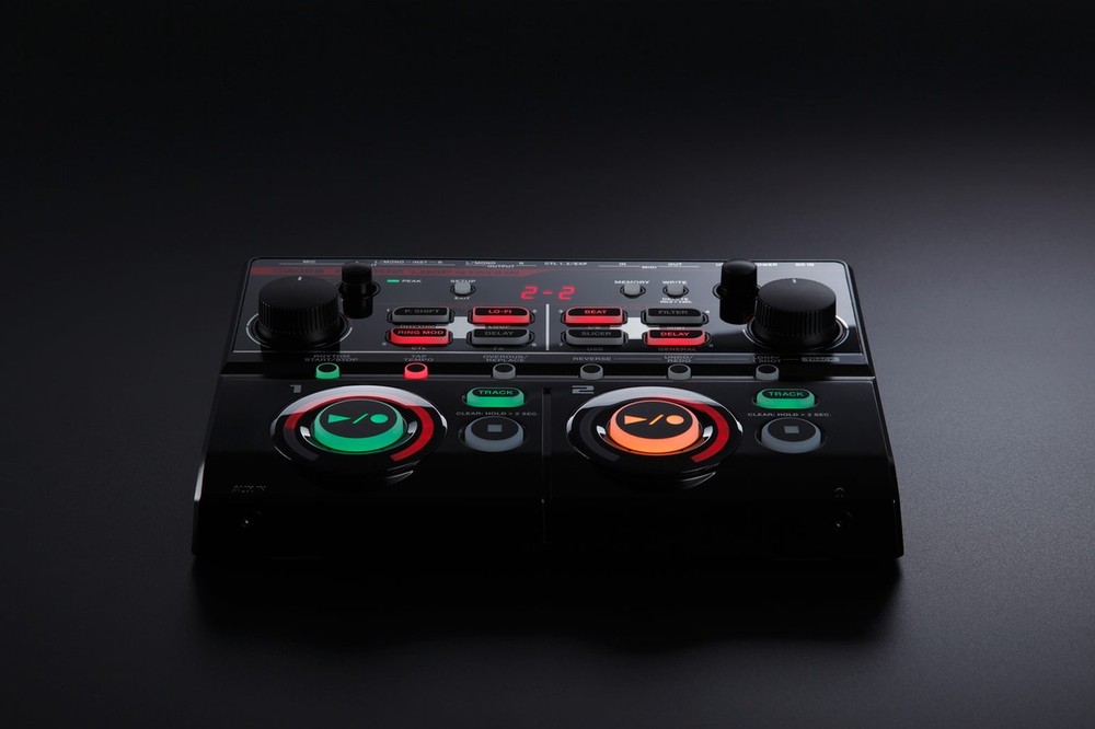 Boss RC-202 Loop Station Fingertip Looping for Progressive Music Creators