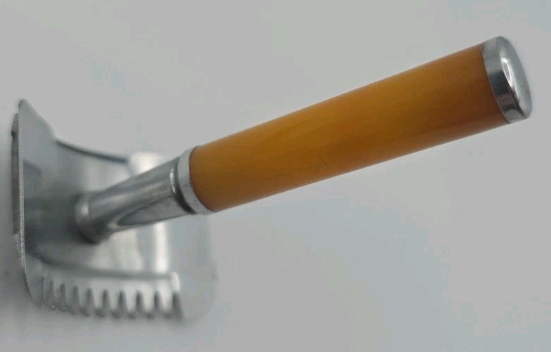 Debette Corn Safety Razor With Bakelite Handle