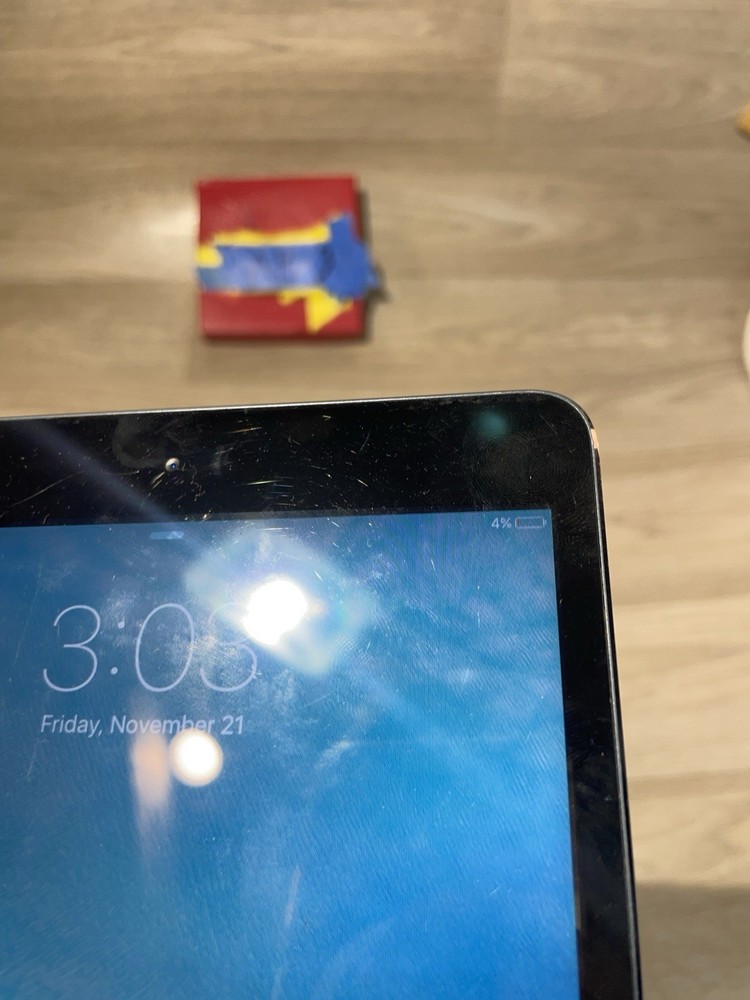 Apple iPad Mini Model A1432 16GB Tablet