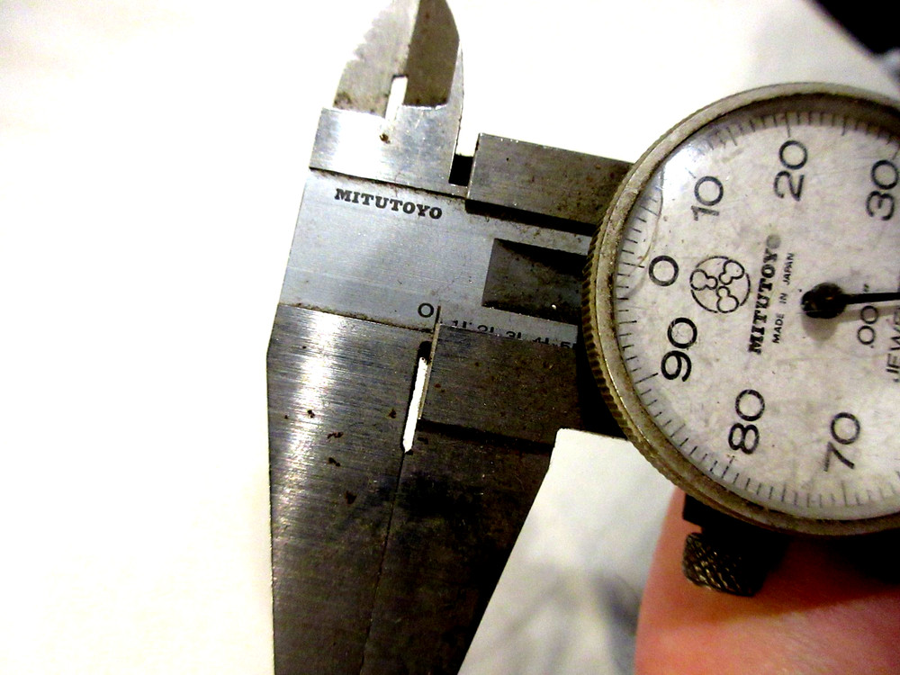Mitutoyo 505-637 Dial Caliper 6"
