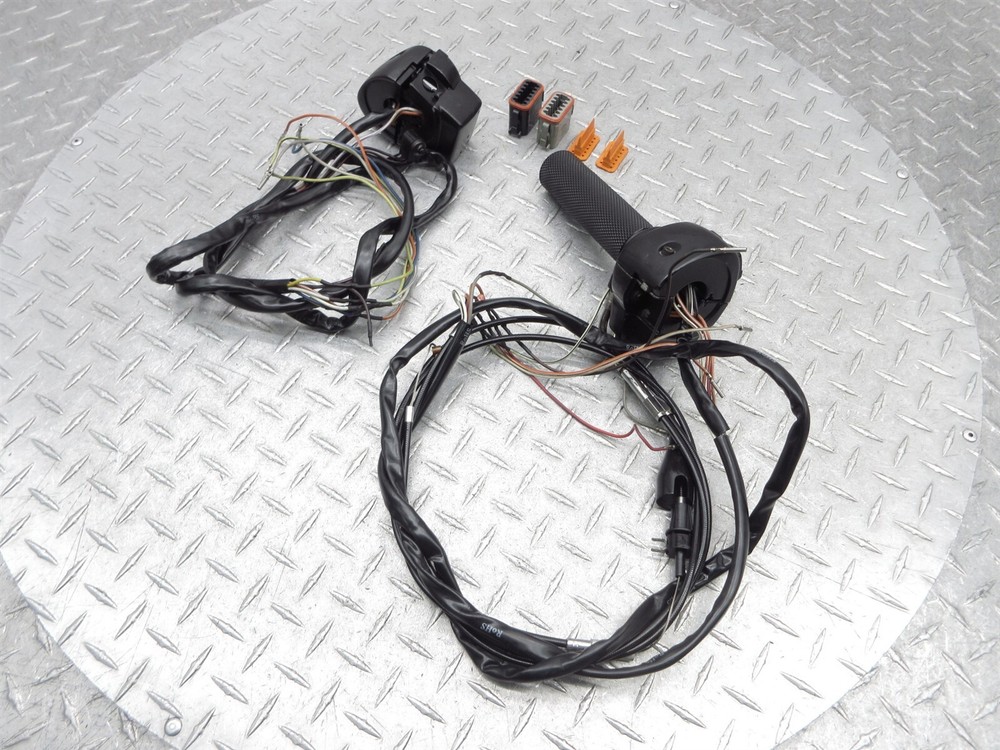 2000 Harley Davidson Road Glide FLTRI Left Right Handle Switch Throttle Control
