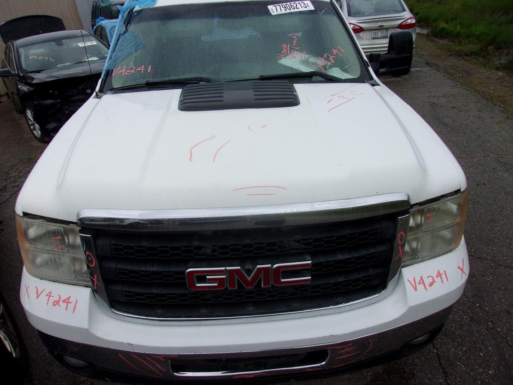 Used Transfer Case Assembly fits: 2011 Gmc Sierra 2500 pickup 6.0L dash switch e