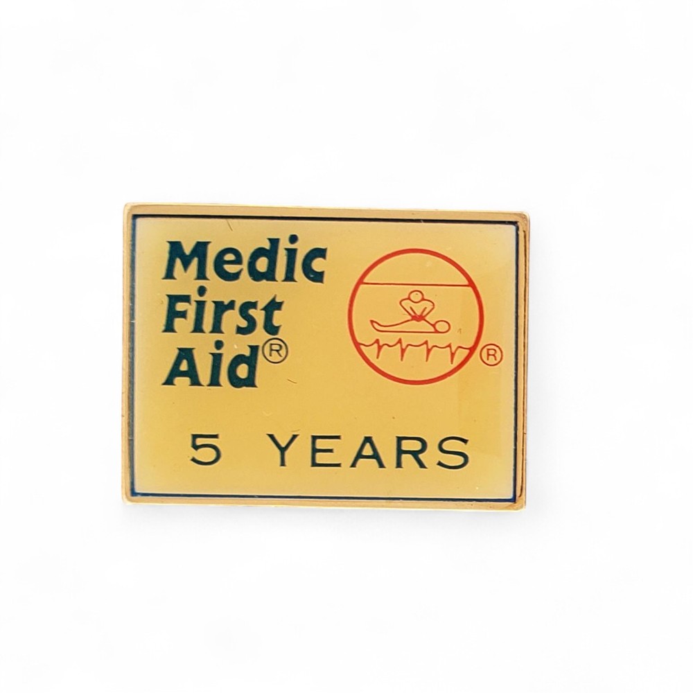 Medic First Aid 5 Years Service Lapel Pin CPR First Responder Recognition