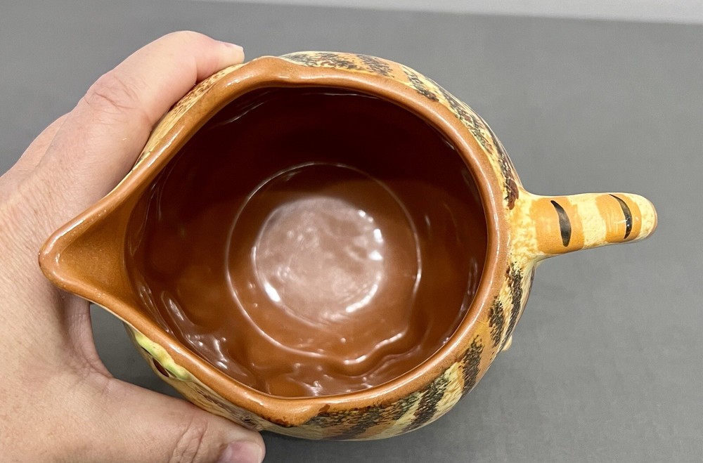 St Michael Pottery Cat Creamer 5x3.75”