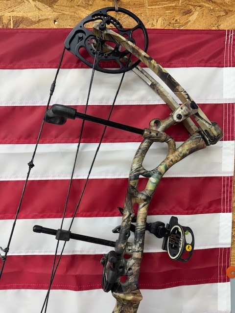 BEAR Effect Compound Bow LH 47-60# PLUS EXTRAS