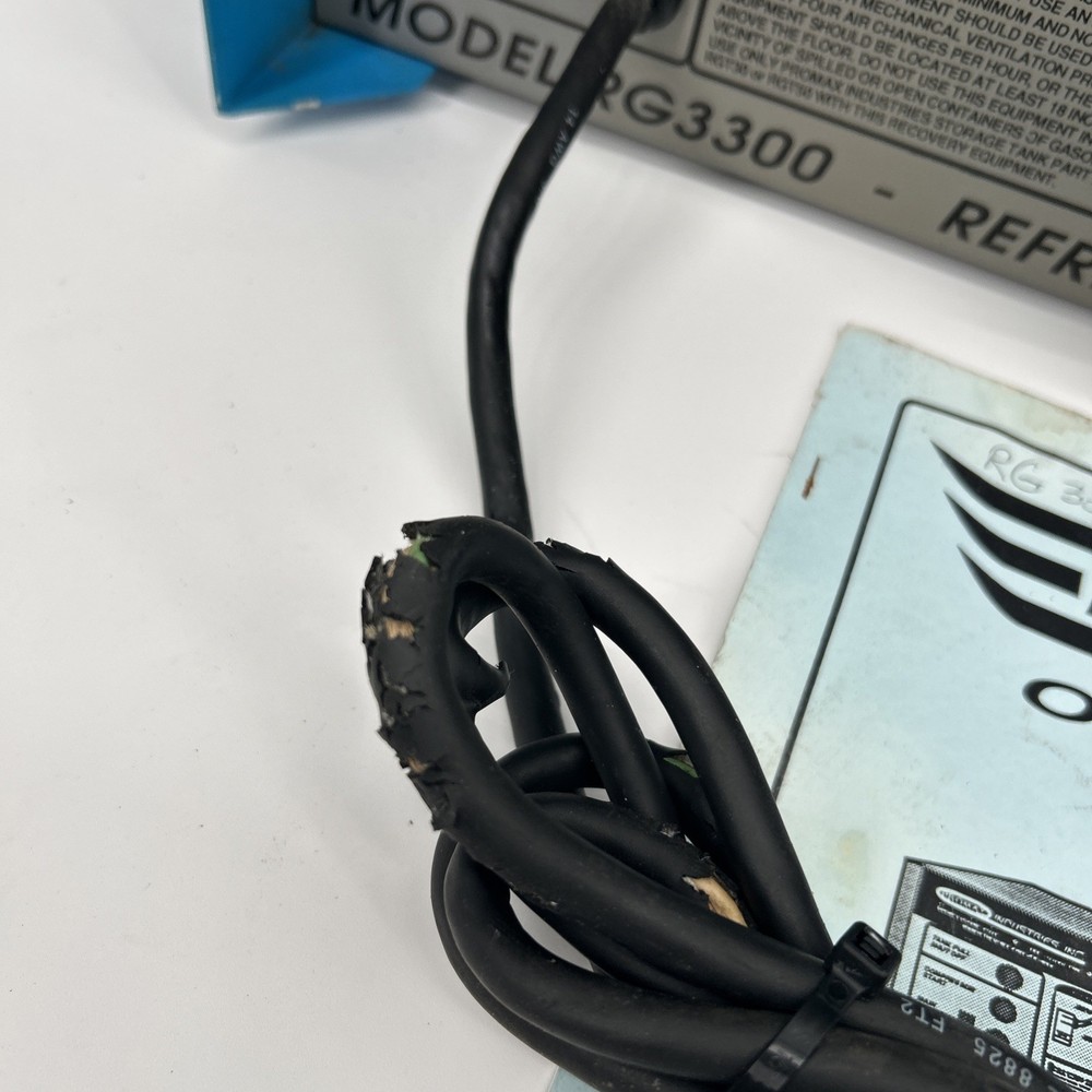 ProMax Roger 1 model RG3300 Recovery unit POWERS ON UNTESTED