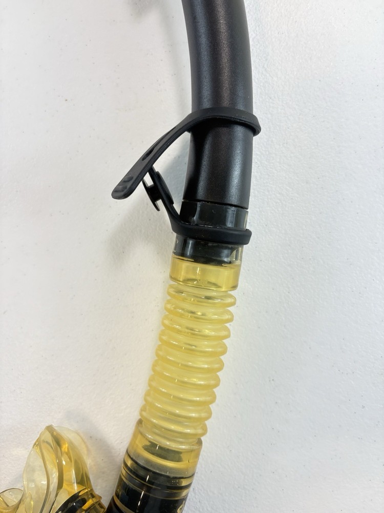 Aqualung Impulse 2 Flex Dive Snorkel Black/green & Seadive Goggles Bundle