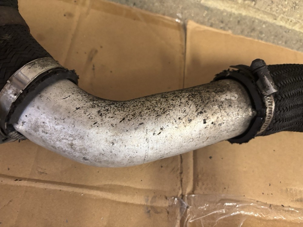Hyundai I800 2010 2.5 Diesel Complete Intercooler Pipe