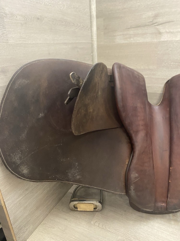 English Leather Close Contact Saddle Unknown Maker VGC