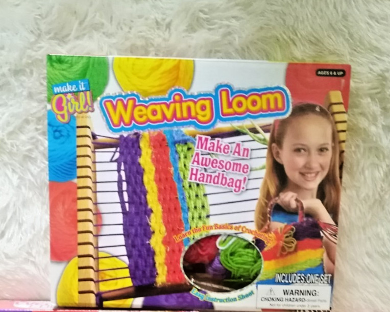 Made By Me Easy Steps Weaving Loom (Make an Awesome Handbag)