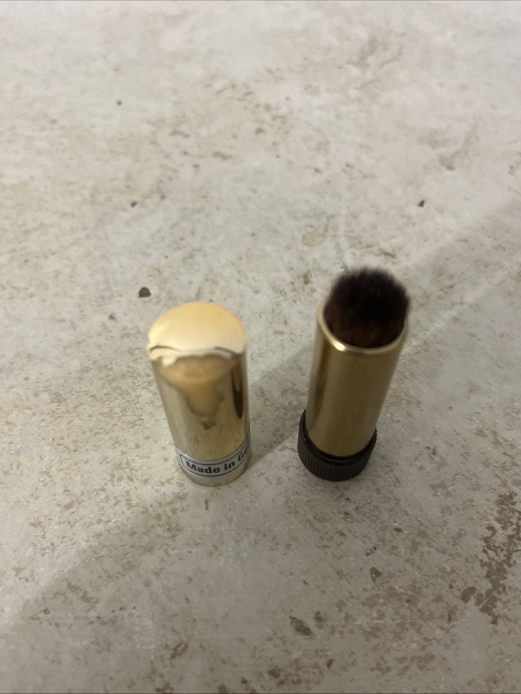 Lens Brush Twist Lipstick