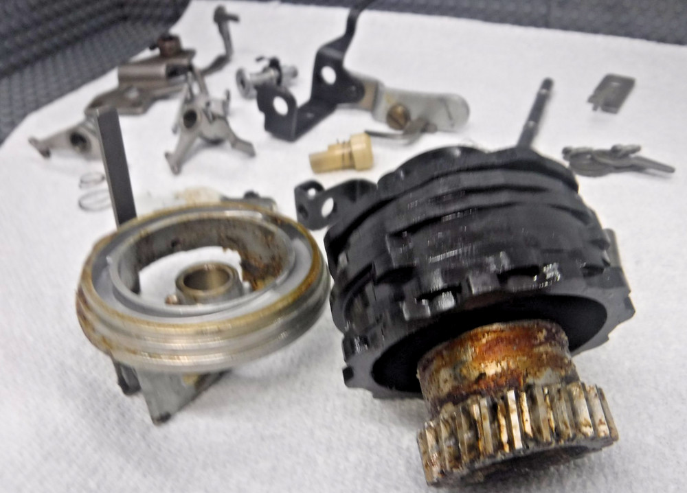 Singer 600E Sewing Machine Top Hat Cam Stack Assembly Vintage