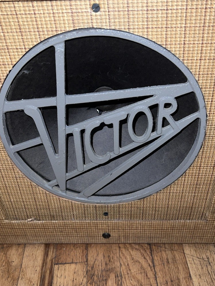 Vintage Victor Speaker Box Carry Case w/ Handle Great Display Piece
