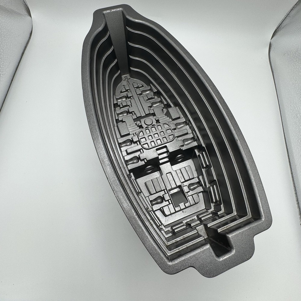 Nordic Ware Pirate Ship Cake Pan RARE HTF