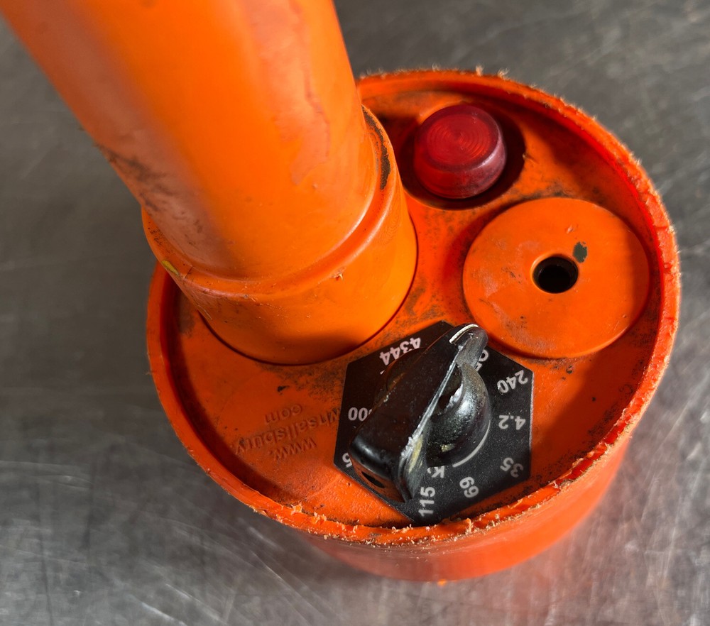 SALISBURY Model 4344 Audio Visual AC VOLTAGE DETECTOR. Our #3