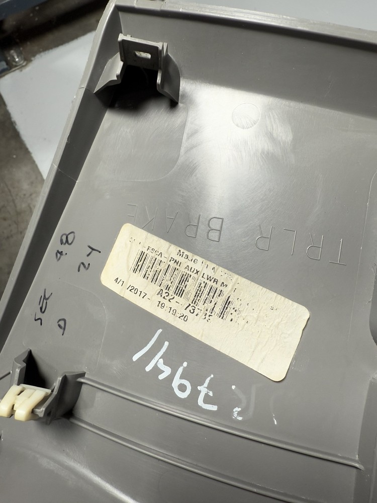 FREIGHTLINER 22-73787-000 - Instrument Panel Assembly