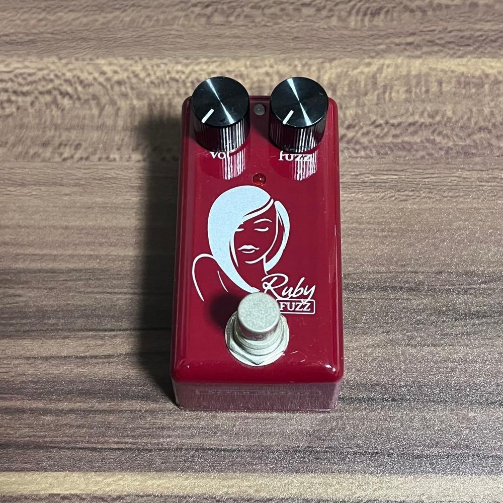 Red Witch Seven Sisters Ruby Fuzz
