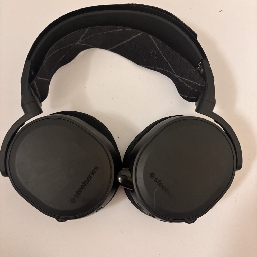 SteelSeries Arctis 7 Wireless Gaming Black HEADPHONE ONLY- NO CABLES - READ