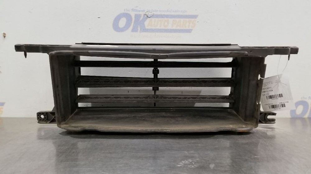 17 FORD F150 LOWER AIR SHUTTER ASSEMBLY