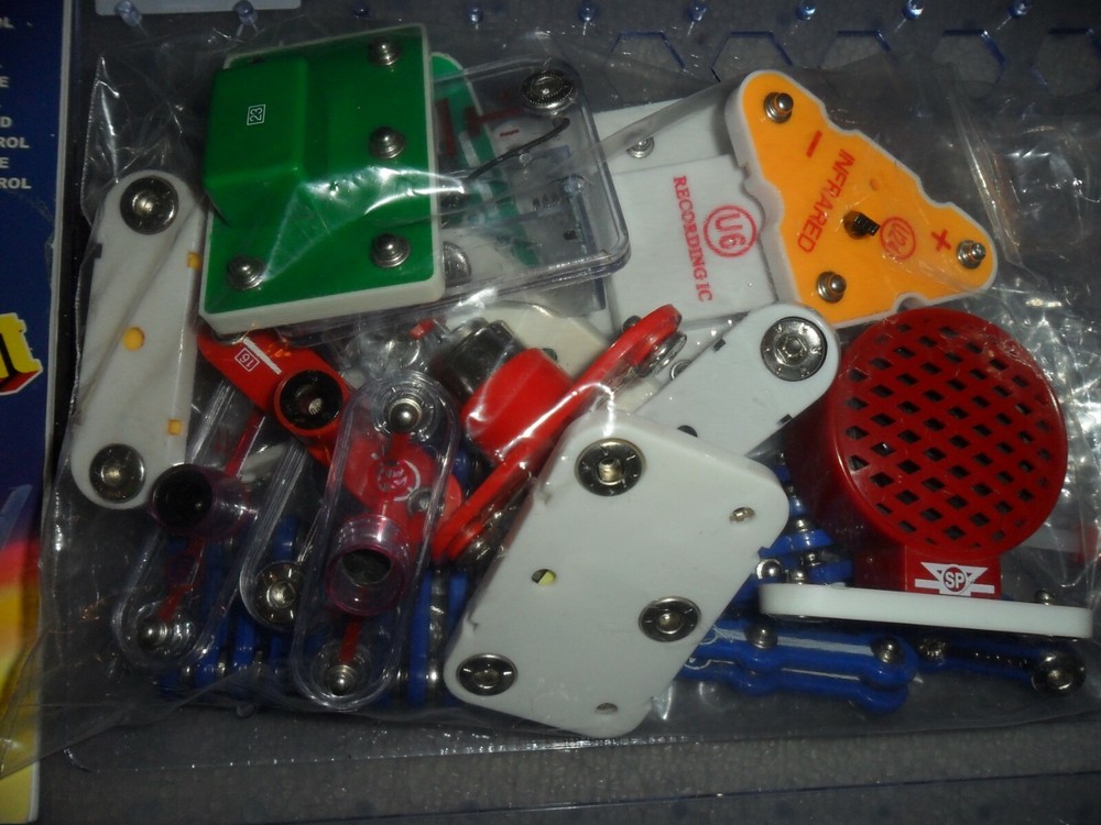 Snap Circuits Creative Kit Manual bundle Model SC-100 blocks plus 320 Projects