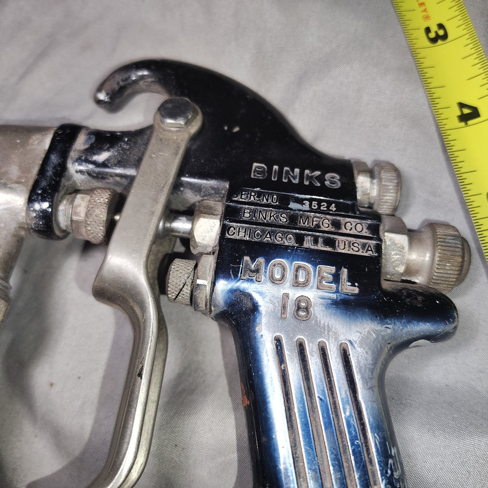 Binks model 18 professional spray gun 66SD tip w/ cup lid