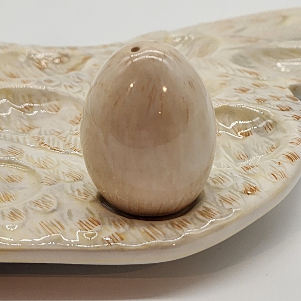 Warren Kimble Deviled Egg Dish With Bird & Egg Salt Pepper Shakers Excellent