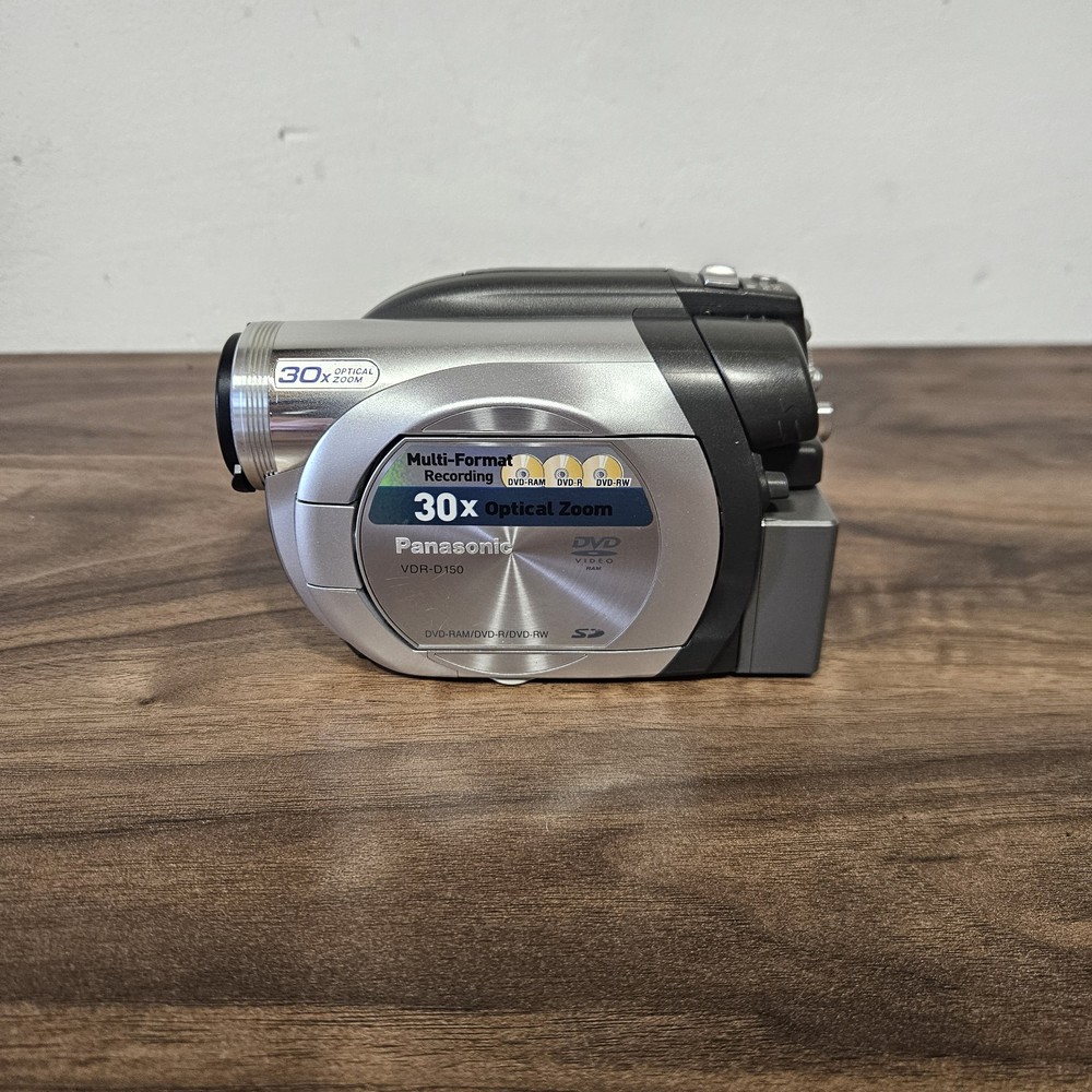 Panasonic VDR-D150EB Camcorder Silver Working