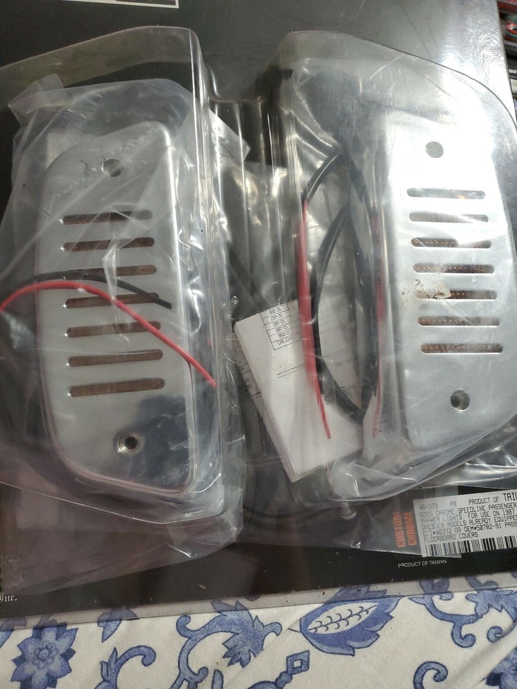 CUSTOM CHROME FLOORBOARD LIGHT SET MOTORCYCLE