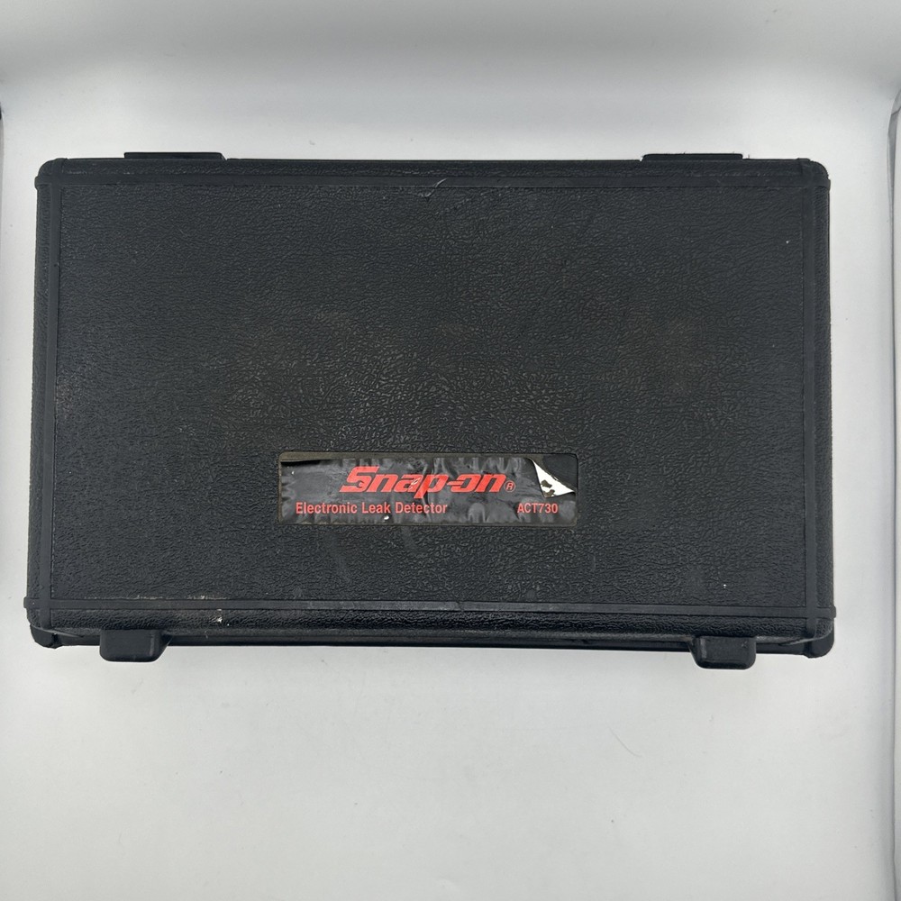 Snap-On Electronic Leak Detector ACT730 with Case