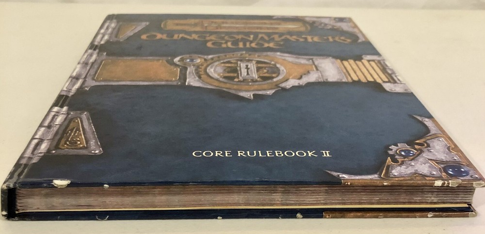 Dungeons And Dragons Dungeon Master’s Guide Core Rulebook 2 D&D D20 System 2000
