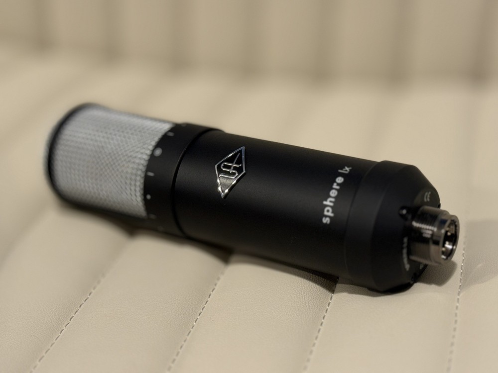 Universal Audio Apollo X8 Audio Interface & microphone bundle