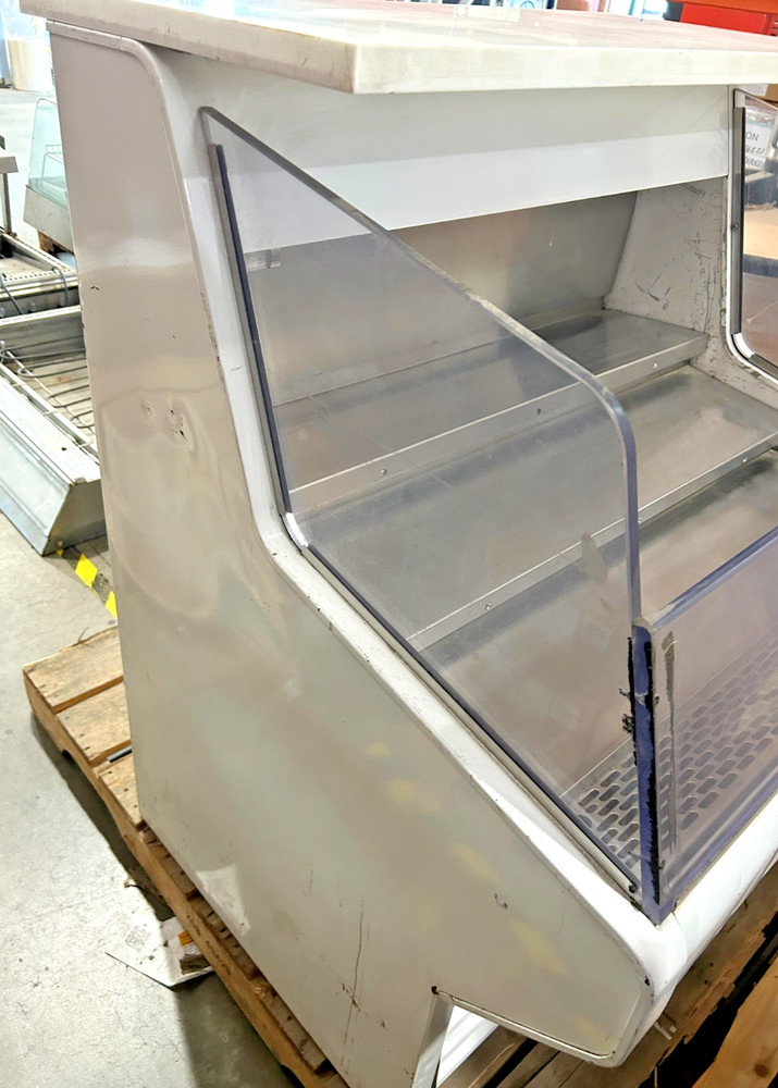 True THAC-36 36" Horizontal Open Air Cooler/Merchandiser - USED