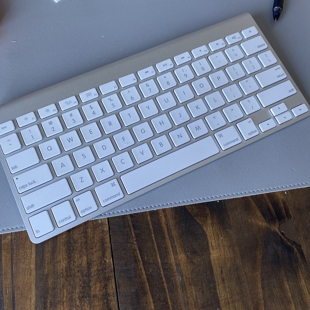 Replacement Keys For Apple Wireless Keyboard A1314 Individual Key & Hinge Spring