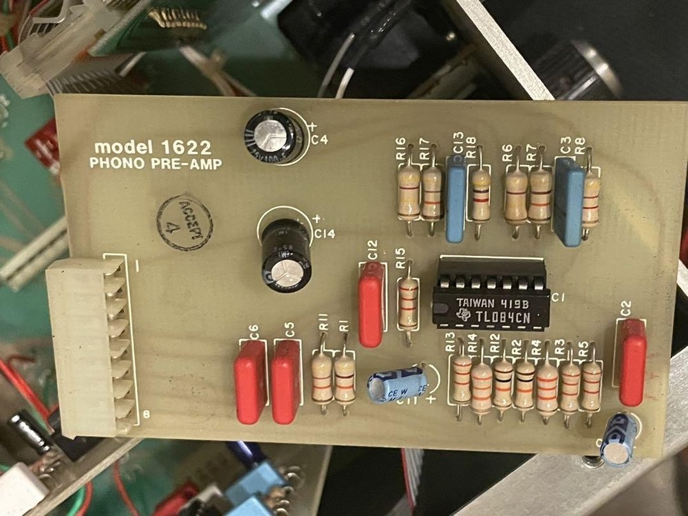 Urei model 1620 music mixer Silver panel