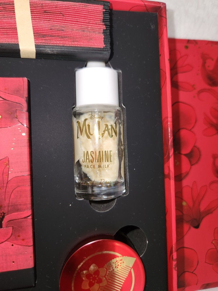 Mulan Colourpop Make Up Set With Fan
