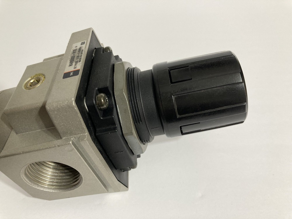 SMC NAR5000-N10 Pneumatic Regulator