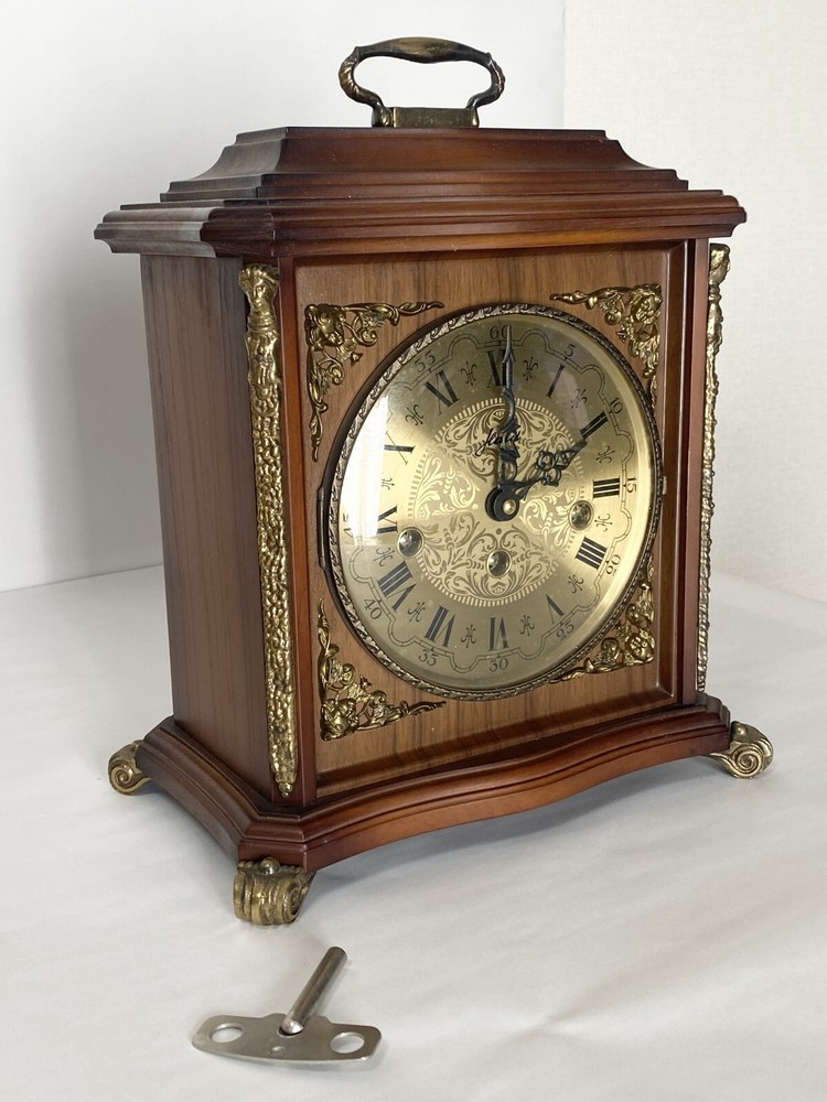 table clock vintage