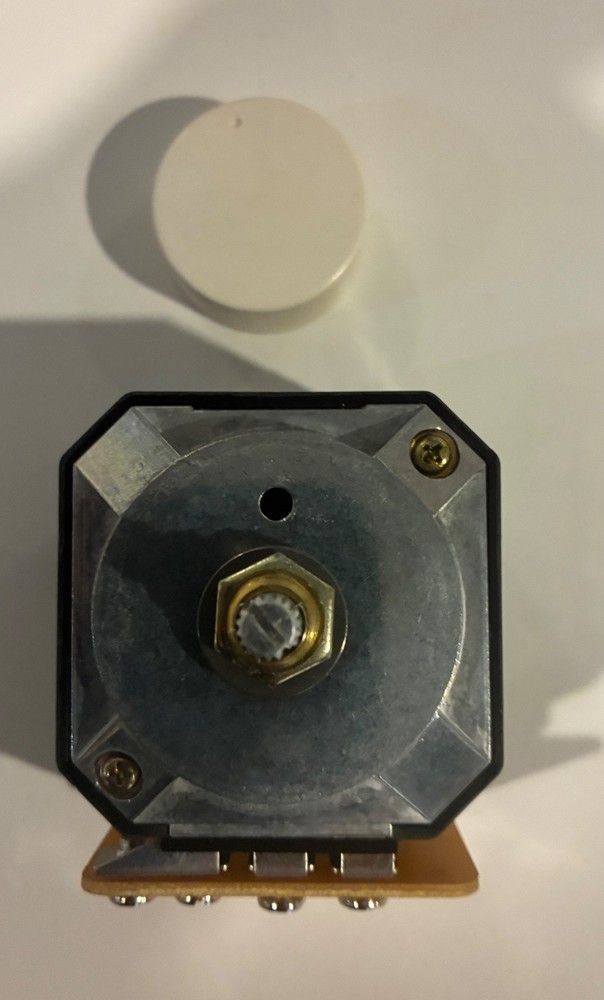 AT-50H 8 Ohm Wall Stereo Volume Controller