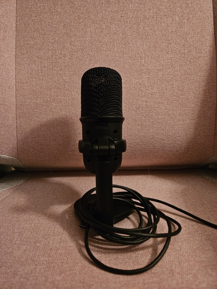 HyperX SoloCast USB Microphone Black, Mute Button, Adjustable Stand