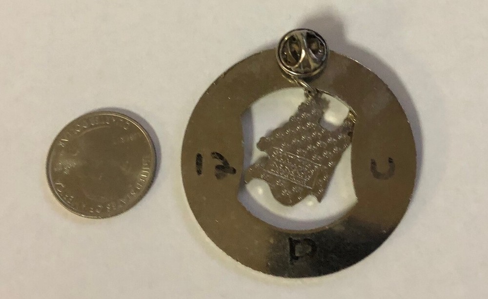 1998 Chattanooga Lightning Softball Pin