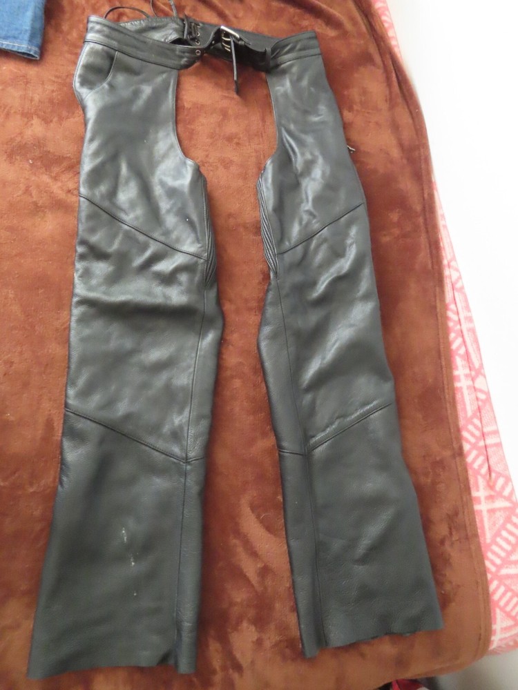 Harley Davidson Lined Leather Embossed Chaps  98091-06VM XL