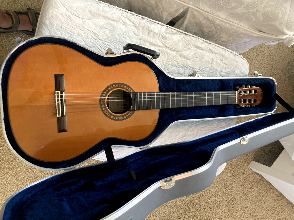 Hiroshi Tamura P100 vintage classical guitar