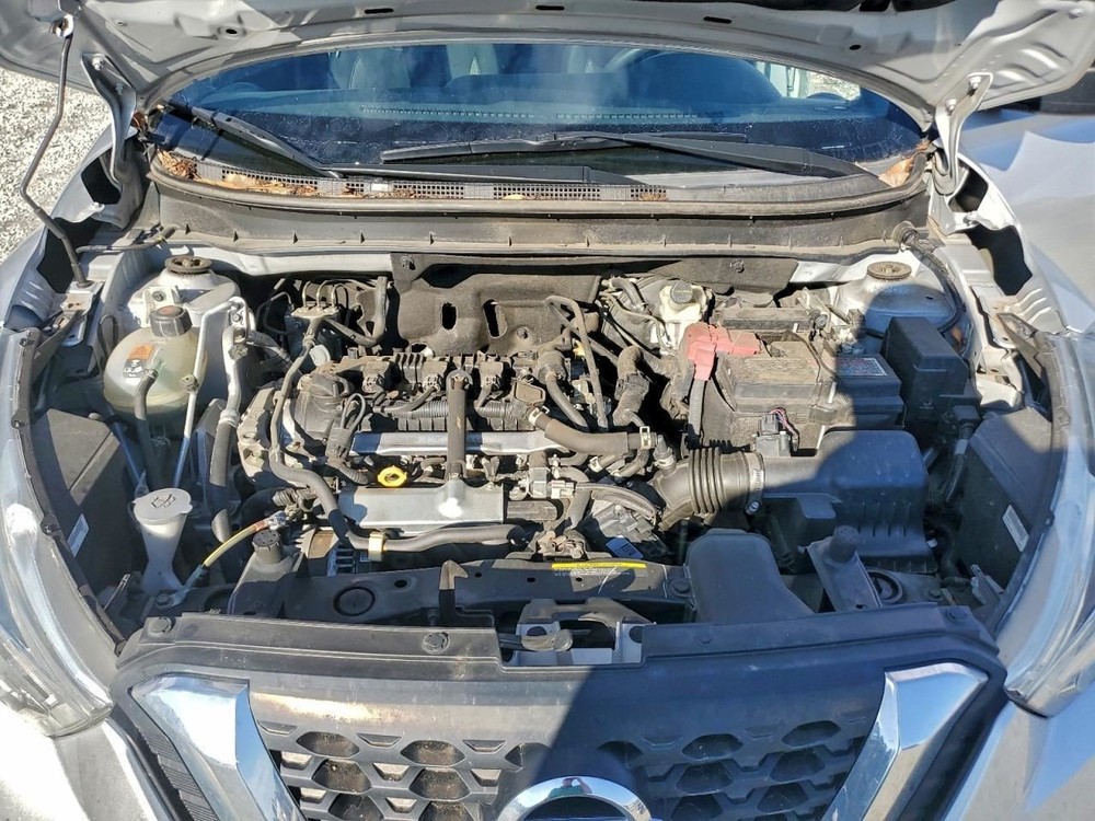 KICKS 2020 Glove Box 4951034