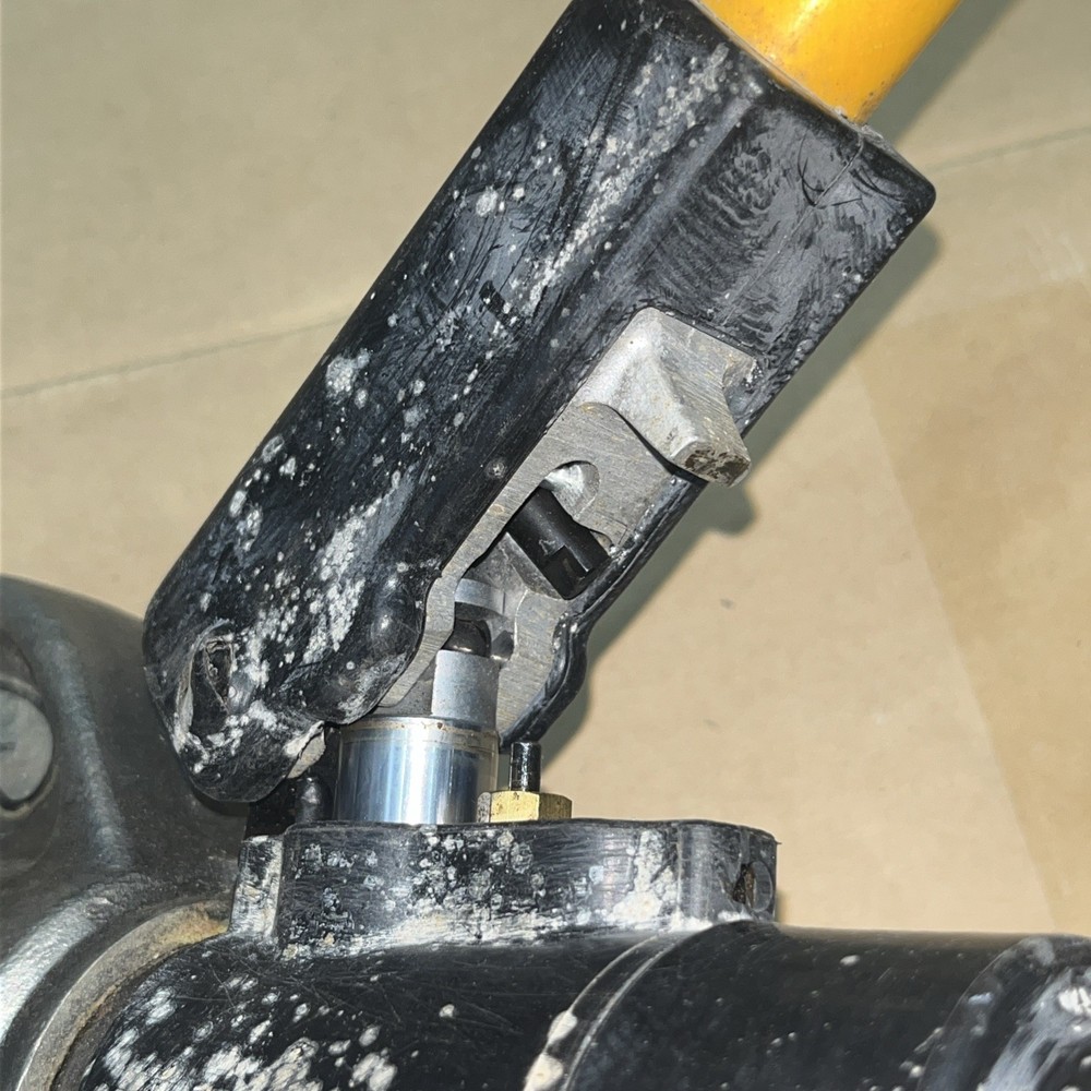 Panduit CT-920 Pan-term Hydraulic Crimping Tool