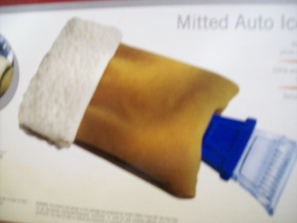 Mitted Auto Ice Scraper ...EBR