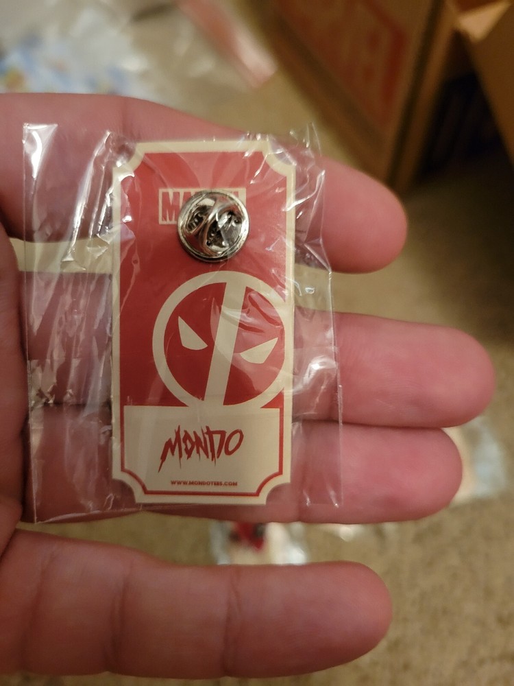 Deadpool Mondo Enamel Pin Exclusive Matt Taylor Marvel