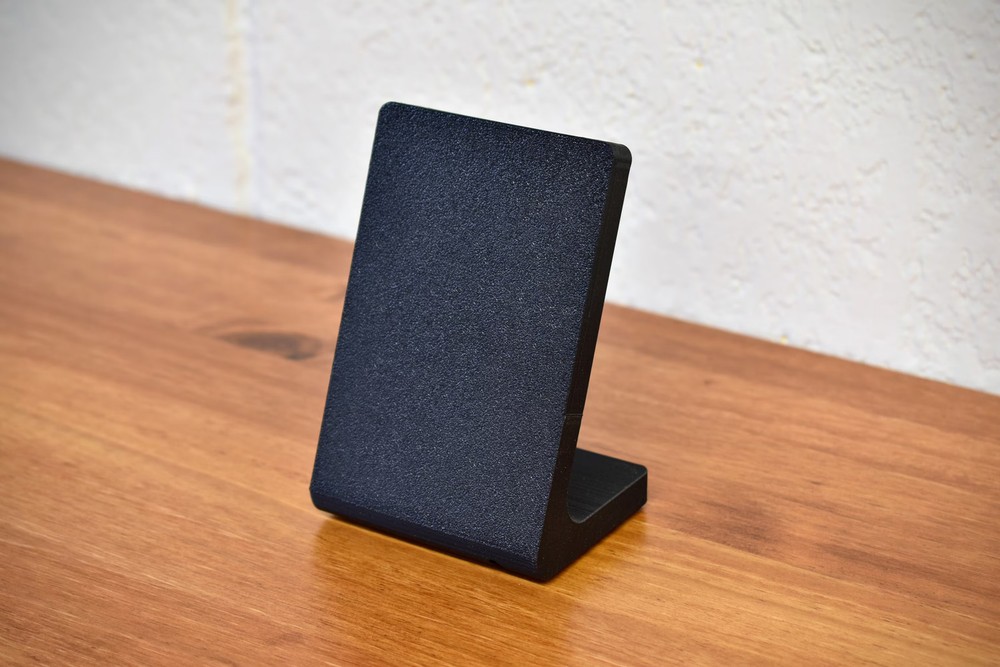 Playdate Magnetic Dock Stand - 3D Printed