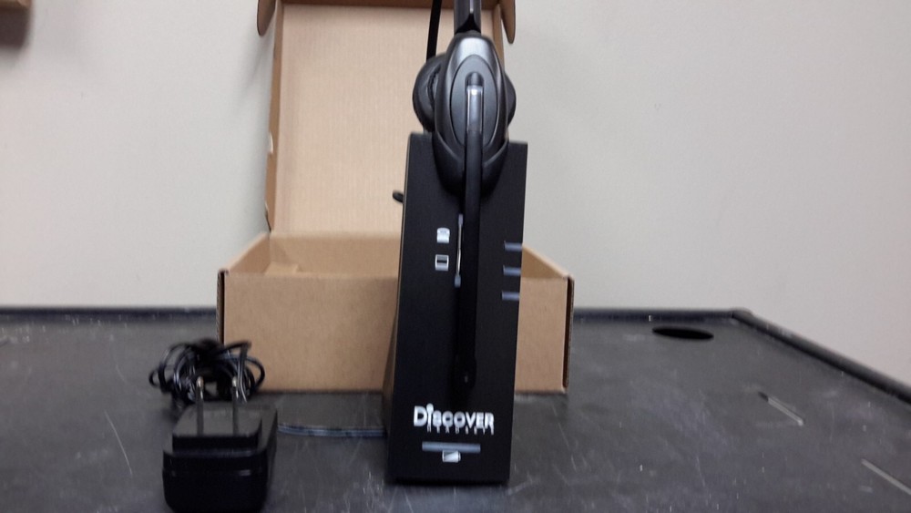 Discover model D904 Headset, base, battery  OPEN BOX APPEARS NEW
